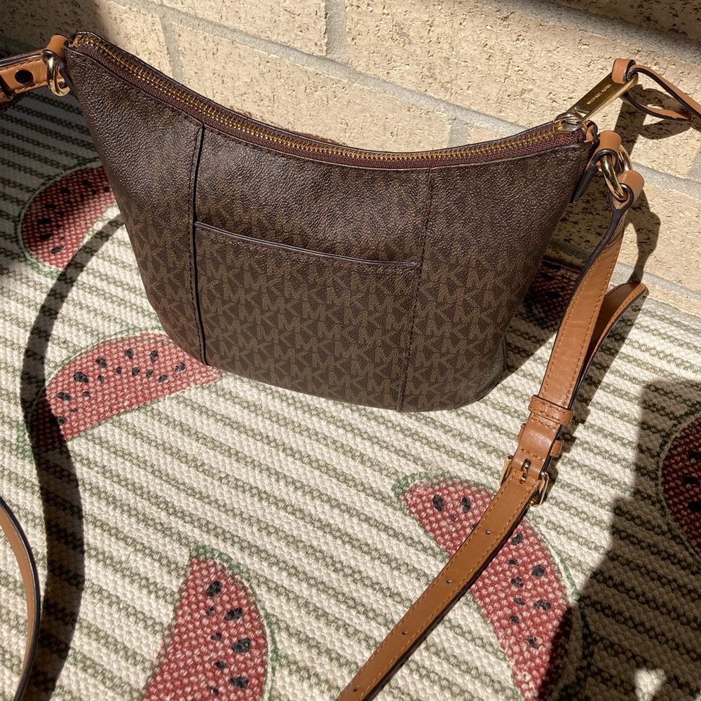 Michael Kors Brown Lupita Messenger Bucket Bag Crossbody Crescent Shape Purse - Picture 7 of 16
